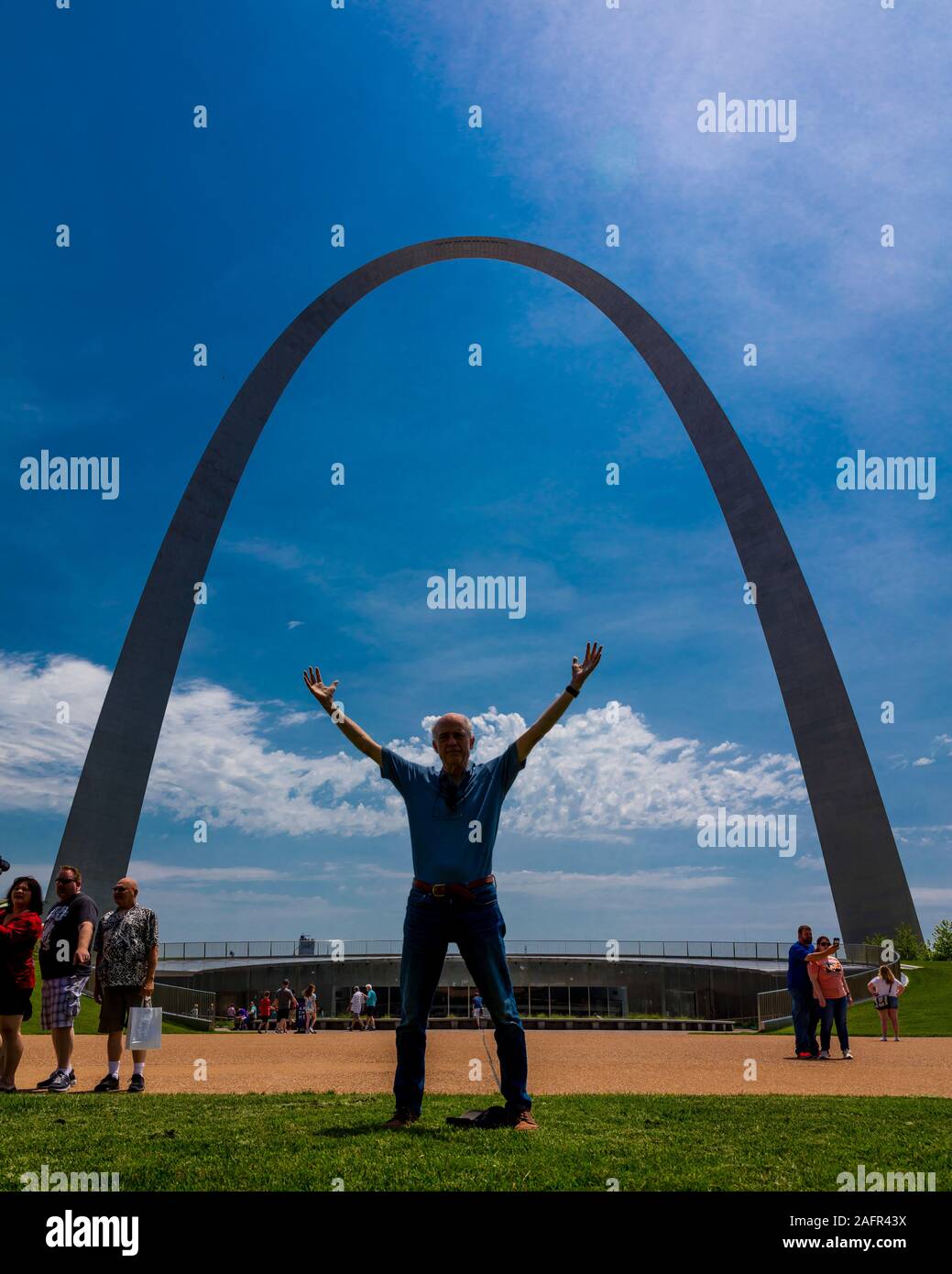 16 mai 2019, St Louis, MO. USA - Photographe Joe visites Sohm Gateway Arch, Saint Louis, MO. Banque D'Images