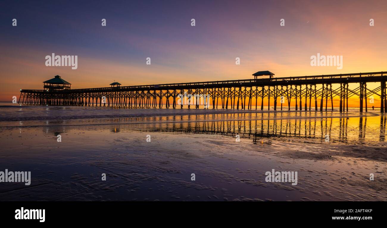 Charleston est la plus ancienne et la plus grande ville de l'Etat américain de Caroline du Sud, connue pour son rôle important dans le commerce des esclaves américains. La ville est le c Banque D'Images