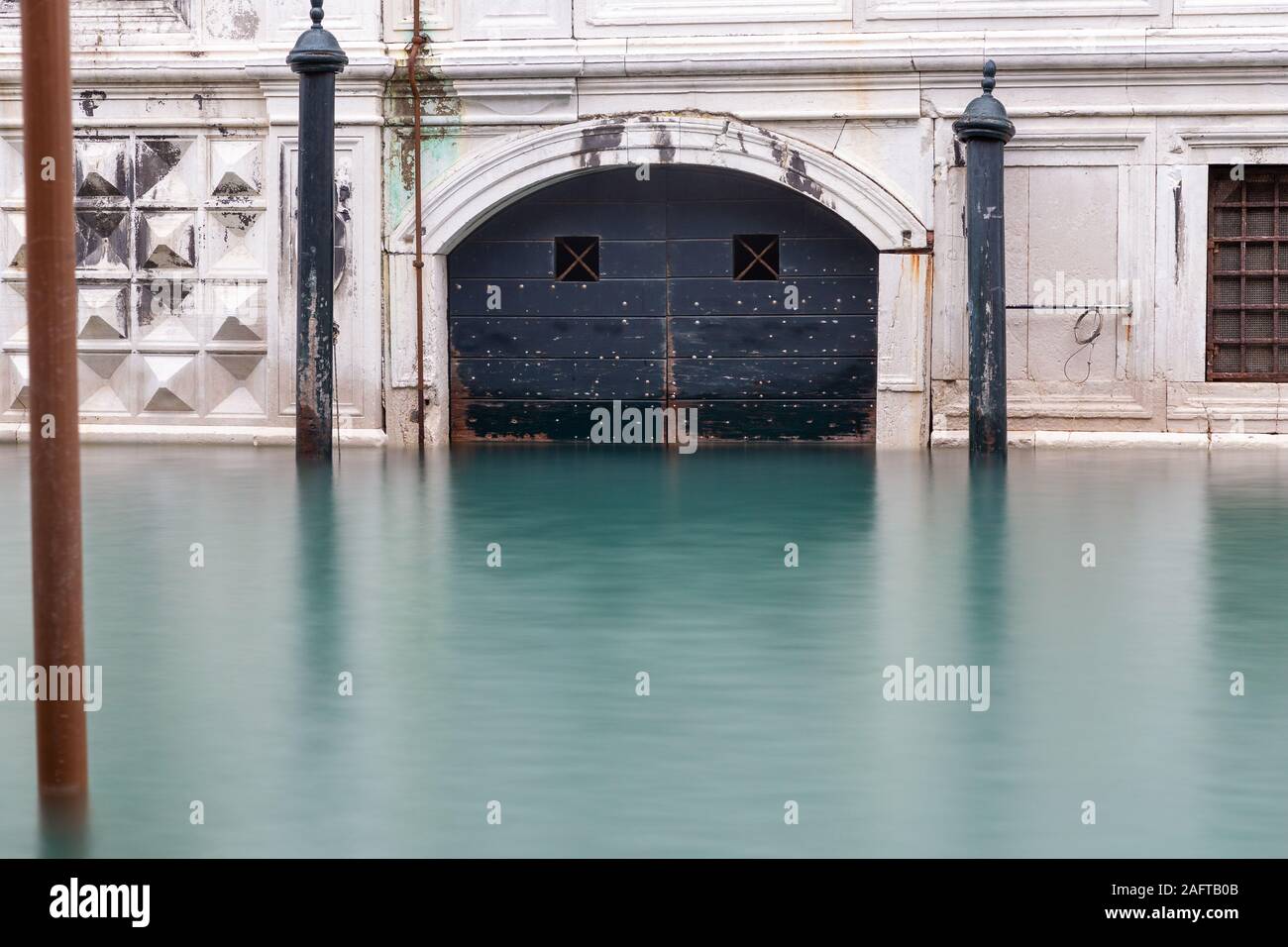 Les inondations, Acqua Alta, sur la Place Saint Marc, Venise Banque D'Images