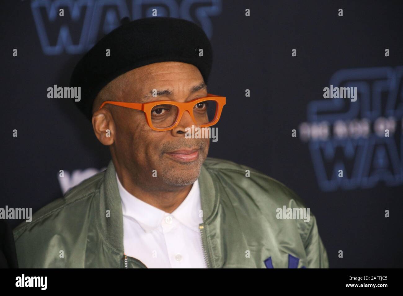 Los Angeles, USA. Dec 16, 2019. Spike Lee à Lucasfilm's ' : la montée de Skywalker' Première mondiale tenue à El Capitan Theatre de Los Angeles, CA, 16 décembre 2019. Crédit photo : Joseph Martinez/PictureLux PictureLux Crédit : Le Hollywood/Archive/Alamy Live News Banque D'Images