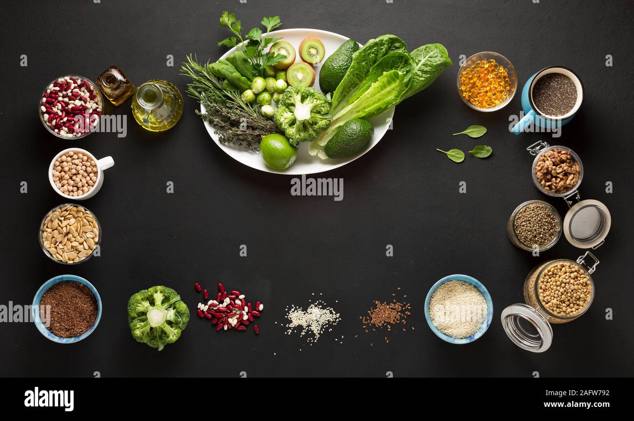 Paleo, paléo régime alimentaire, régime alimentaire à base de plantes, le  dr sebi, legumes, perte de poids, les fèves épices Photo Stock - Alamy
