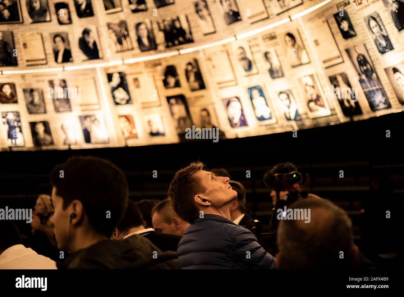 Israël, Nation Start-Up erstes gemeinsames Team Treffen en Israël, Dez. 2019. Andre Greipel dans der Gedenkstätte holocauste Yad Vashem. Banque D'Images