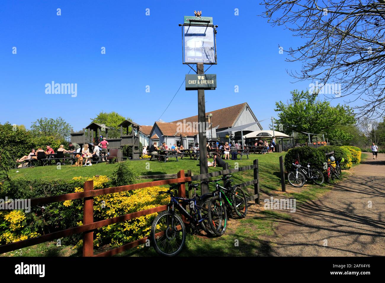 Le Boathouse pub, Thorpe Meadows, Peterborough, Cambridgeshire, Angleterre, RU Banque D'Images