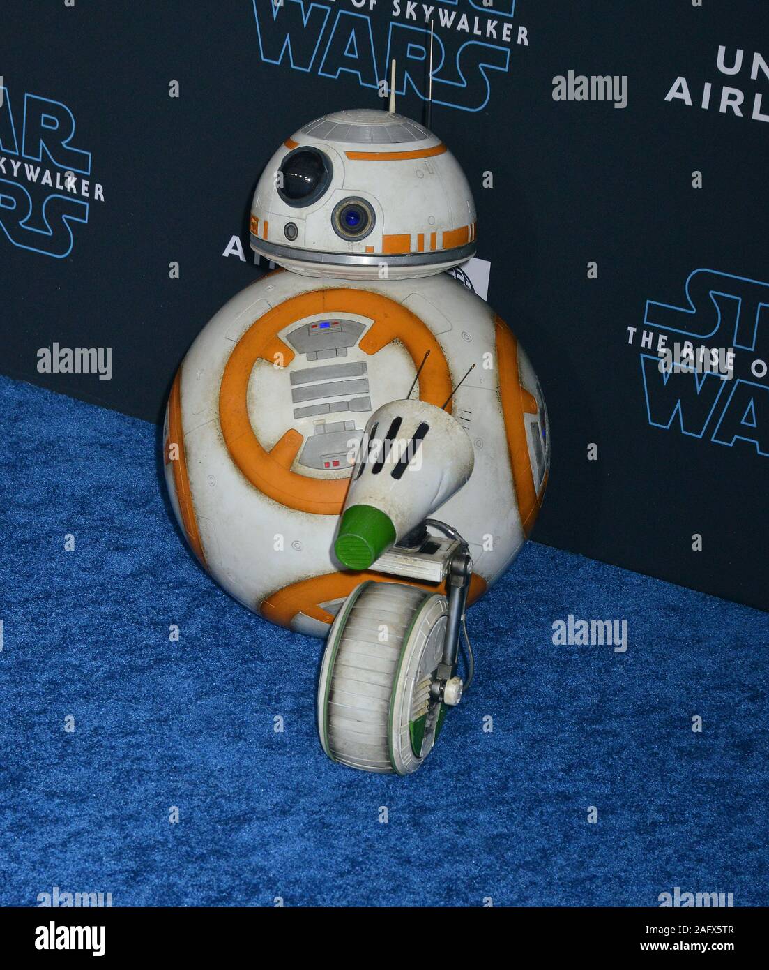Los Angeles, USA. 25Th Dec 2019. Guerre des étoiles, la montée de l'Skywalker-Ambience 010 tapis arrive à la première de Disney's 'Star Wars : La montée de l'Skywalker' le 16 décembre 2019 à Hollywood, Californie Crédit : Tsuni/USA/Alamy Live News Banque D'Images