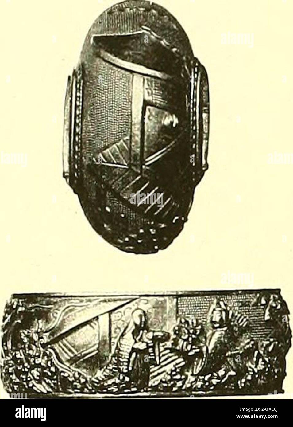 . Société Stichblätter Schwertzieraten : Sammlung und Georg Oeder, Düsseldorf : [Katalog]. ia Toshiyuki ^^ (Naoshige).(Abb.) 1650 FUCHIKASHIRA aus Eisen. Auf dem Kopfstück derZwinge auf ein Hahn, Henne mit ihren Küchleinin hohem soulagement. Augen aus Gold.Stempel dans Goldtausia Toshiyuki(Naoshige) wie 1648. 1651 DAISHÖ TSUBA aus Eisen, durch- brochen. Rundgelegte Reisähren.Bez. : Naoshige x ^ ^ inGoldtausia& und Stempel. 1652 KOZUKA aus Eisen. Dans undEinlagen Shakudö secours von undGold, Silber Gentoku zu Pferd, ins Wassersprengend. Bez. : undStempel Naoshige wie 1651. 1653 TSUBA aus Eisen, durchbro Banque D'Images