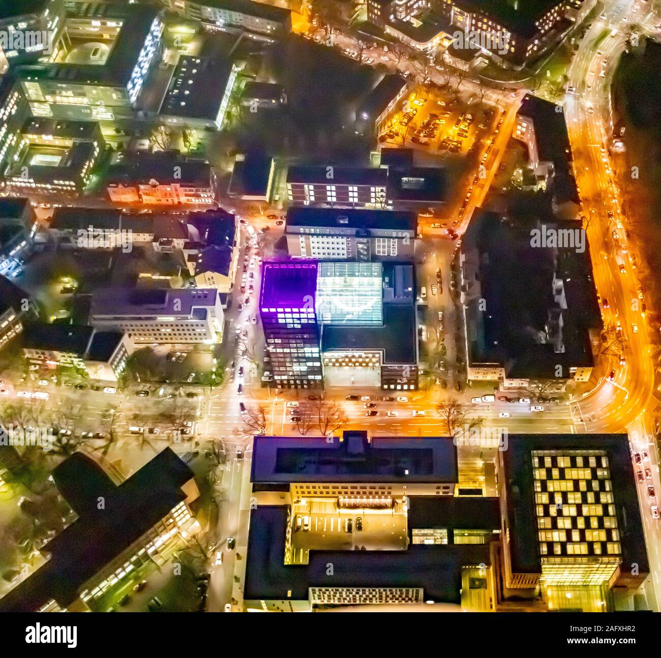 Photo aérienne du service public municipal Bochum, vol de nuit sur Bochum, Bochum, Ruhr, Allemagne, Europe, photo aérienne, les oiseaux-lunettes vue aérienne, phot Banque D'Images