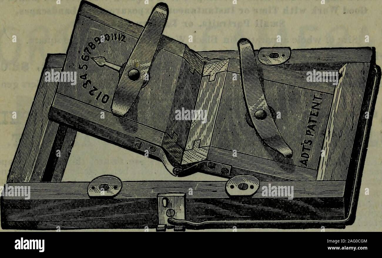 . L'Américain de la photographie annuelle. sUter lentilles. Le meilleur dans le monde. Nous sommes aussi des agents pour l'eureka, un excellent Rectiline-ar-objectif rapide bon marché, mais bon. Pour envoyer des listes de prix et des témoignages. ALLEN BROS., DETROIT, MICHIGAN. L'Scovill Wonder n° 1, équipements : 7,50 $, se compose de 14x5, 1 appareil photo Wonder Wonder, lentille 1 Trépied pliant, 1 lit Plate-Holder*1 paquet S. P. C. L'oxalate ferreux Fer Japanned Développeur,2 bacs, 1 paquet de soude, 1 Hyposulphate,Lanterne Rubis 1 Focus en caoutchouc, en tissu 1 paquet 4x5 Carbutts les plaques sèches, 1 paquet de papier sensible, 14x5, l'impression à plat 1 Pot Pas Banque D'Images