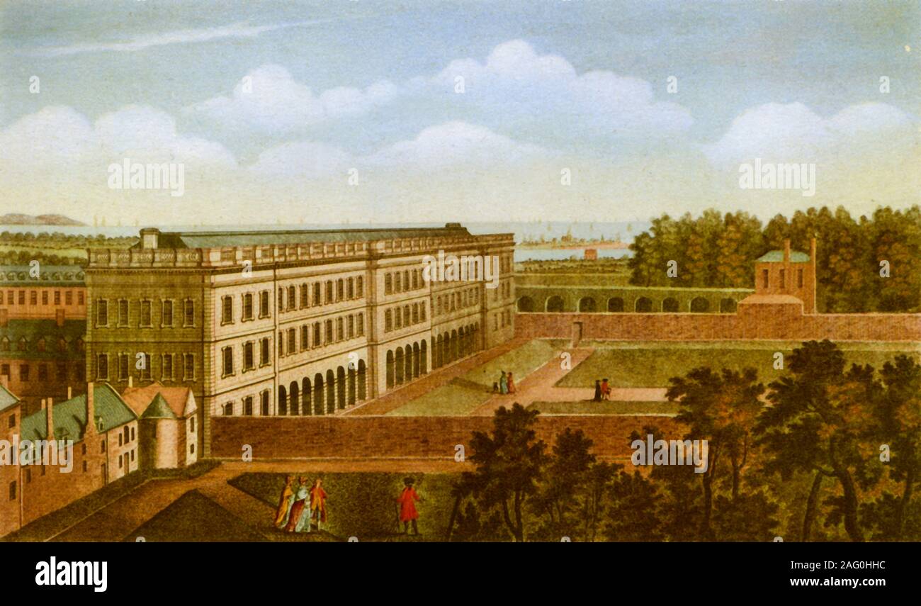 "La Bibliothèque du Trinity College de Dublin', c1760, (1943). L'ancien bâtiment de la bibliothèque à la Trinity, conçu par Thomas Burgh et construit en 1732, contient le "Long Room" qui abrite des manuscrits anciens y compris le Livre de Kells. '[L'évêque George Berkeley] a été chercheur et spécialiste de la Trinity'. À partir de "philosophes britanniques', par Kenneth Matthews. [Collins, Londres, 1943] Banque D'Images