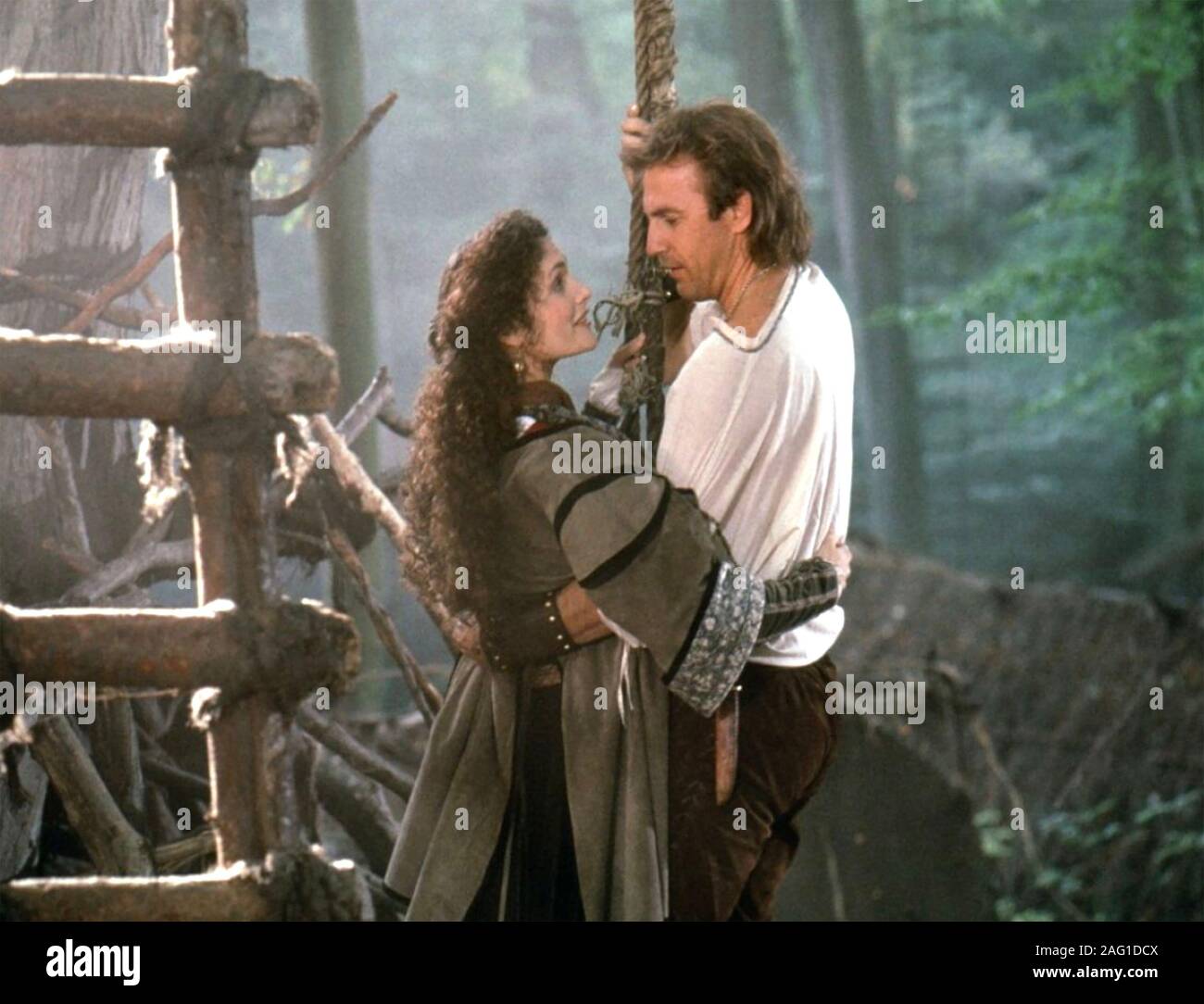 ROBIN des bois, prince des voleurs 1991 Warner Bros film avec Kevin Costner et Mary Elizabeth Mastrantonio Banque D'Images