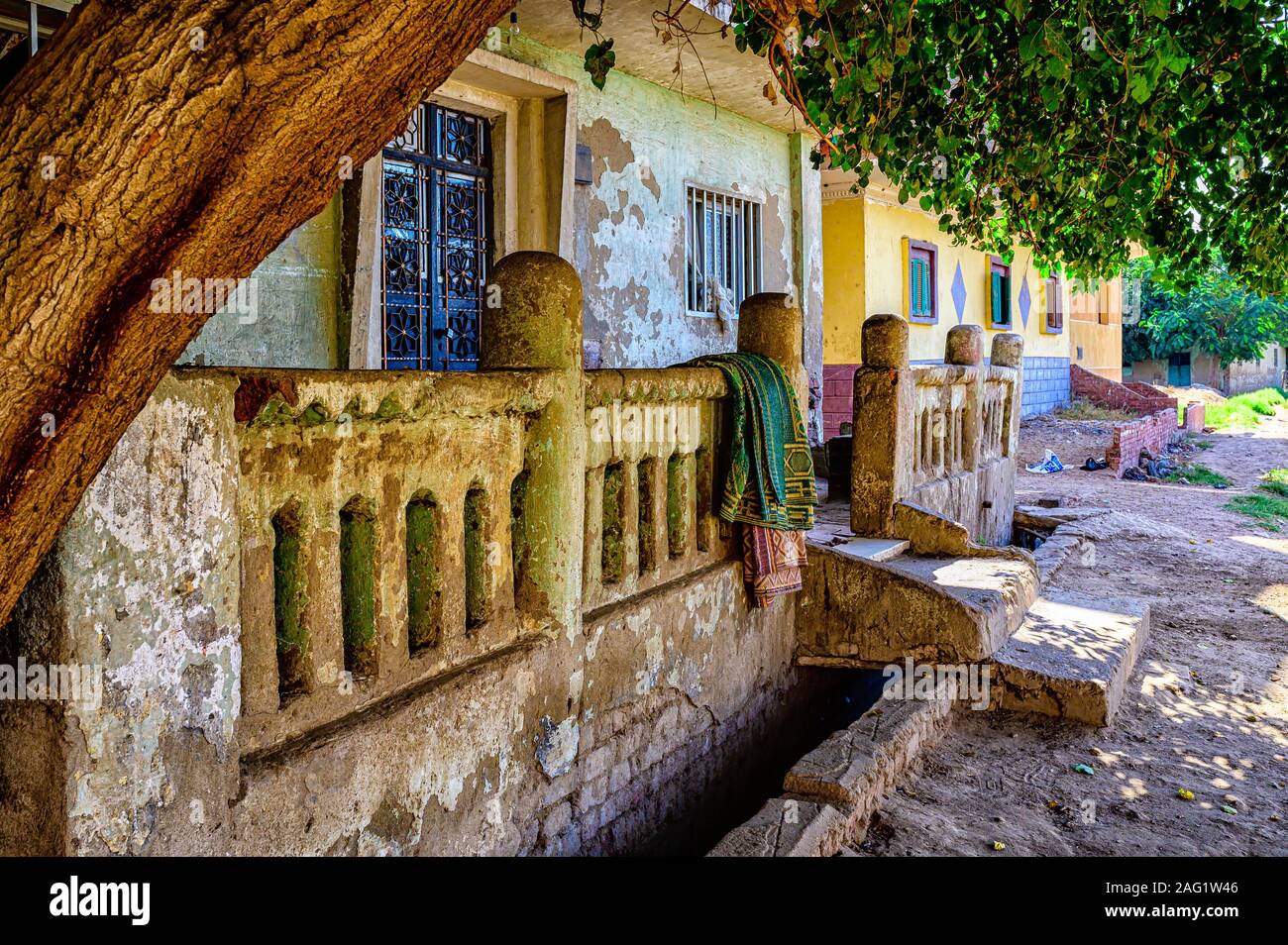 Façade d'une maison de village dans la communauté rurale de Geziret El Dahab Island Banque D'Images
