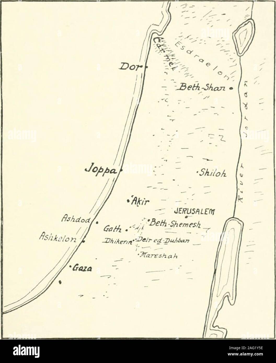 . Les Philistins : leur histoire et civilisation. J8, suggère de Jér. vii. Il Sliiloliwas. détruit qu, Mais l'espace de temps entre Samuel et Jérémie est si long,que beaucoup d'événements non miglit ont eu lieu dans l'intervalle : en effet, Shiloli,et est toujours un^"sanctuaire ortant dans Sam 1. xiv. 3. Le PAYS DE L'IMHLISTINES 77 witli tlio Akir cohérents en tant que site d'I.kron. Scniiaclicriirs successfulprogress contre le sud, nous devrions ex/steadilysouthward)ect pour procéder, impliquant une attaque sur Akir ofTimnath avant la réduction. Ékron doivent donc avoir été au sud de Iibjicl Banque D'Images