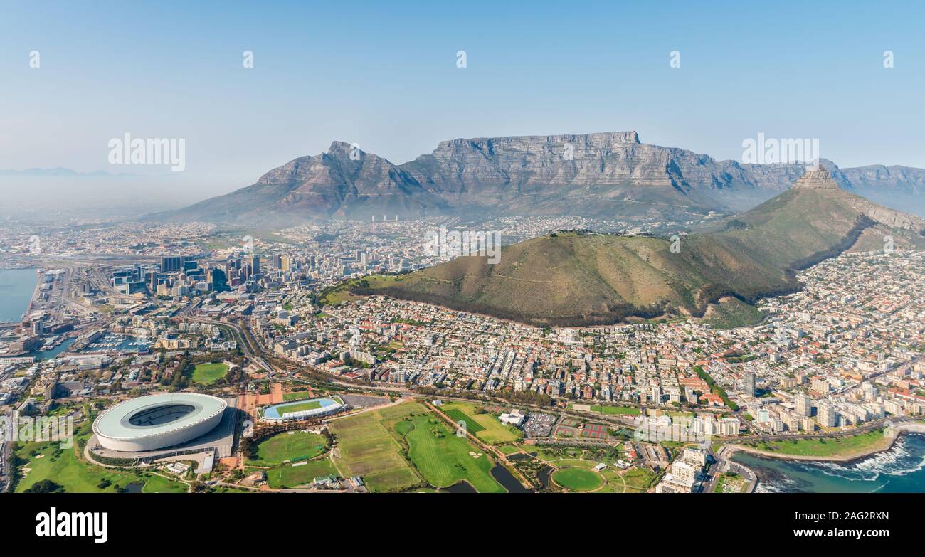 Cape Town, Afrique du Sud (vue aérienne d'un hélicoptère) Banque D'Images