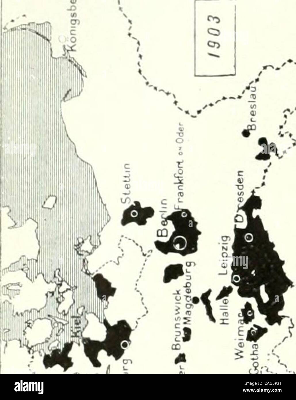 . Ion de la Grande Guerre., bien que moins avancées que dans westernEurope, a été lentement mais sûrement, saper le traditionalauthority des Junkers, anéantissant leur prestige par itsprofane touch. L'expérience a montré, en outre, que la ferveur patriotique né en brillantes victoires, par creatingan esprit excessif de la dévotion à des idéaux et préjugés-dés, renforce les institutions traditionnelles et les privilèges. L'extrême conservateurs ont exigé une modification dans la franchise politique de l'empire. Cette vue est représentant présentées dans une intéressante monographie politique qui appearedin 1912, intitulé, si je Banque D'Images