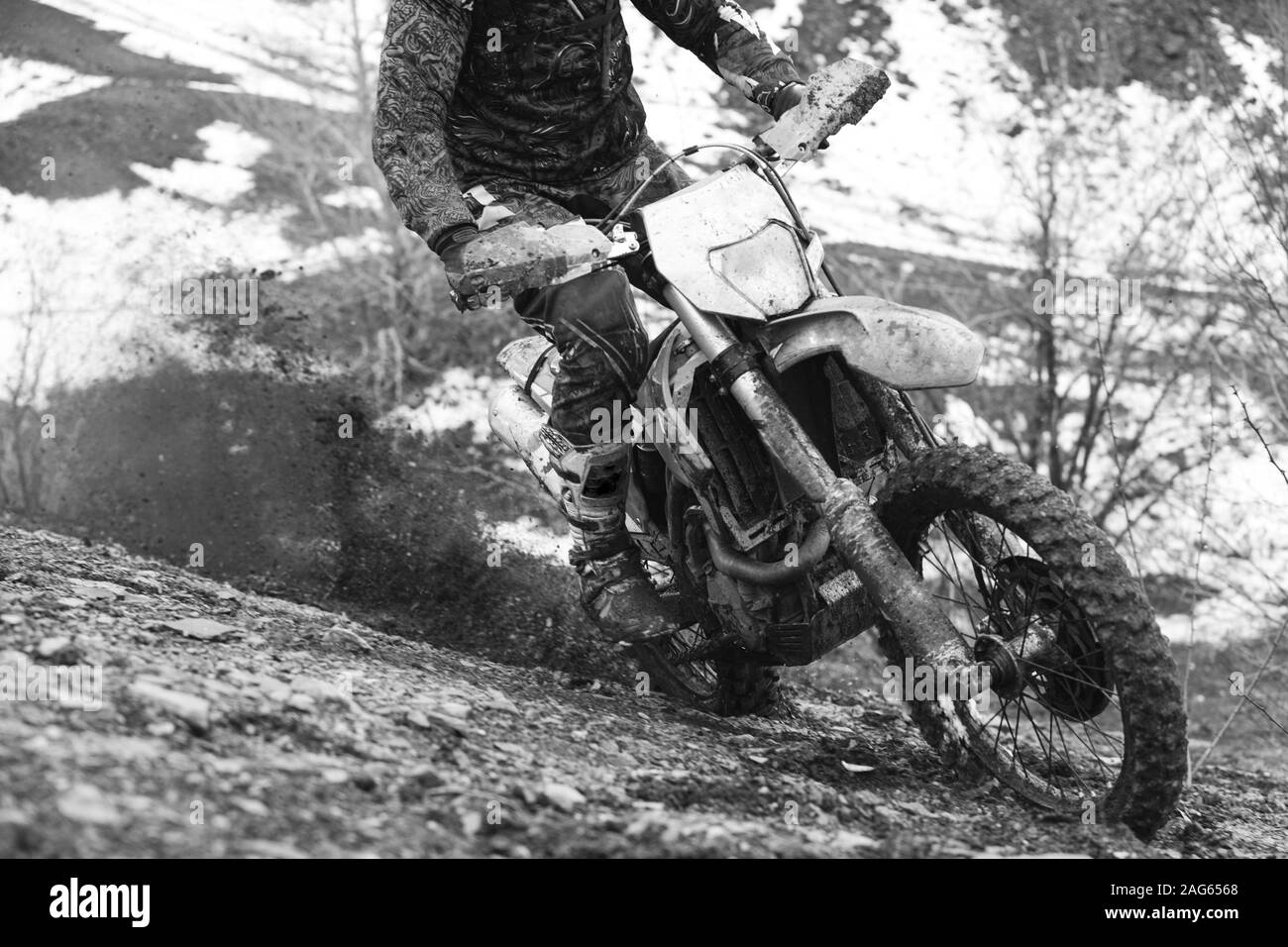 Endurо riders en action. Sport Motocross Banque D'Images