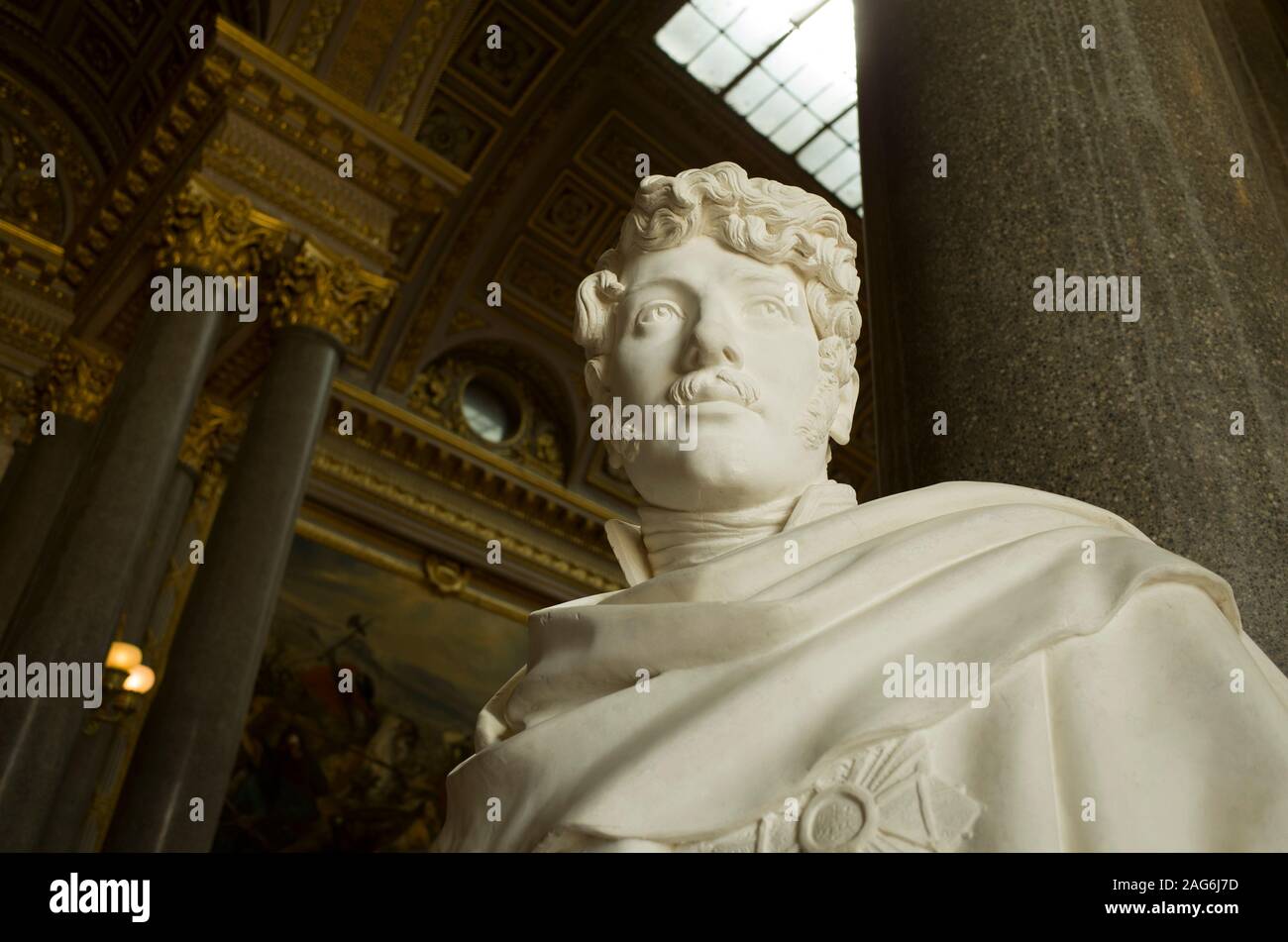 Buste en marbre du général de brigade Henri LXI, Prince de Reuss-Costritz de Charles François Labeuf, dans la Galerie des batailles, au Palais de Versailles Banque D'Images