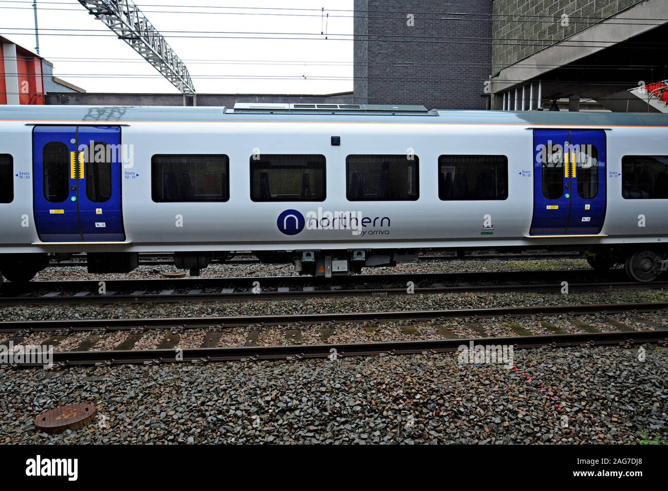 Une nouvelle classe 331 CAF Civity électrique vu à Crewe d'être livrées aux chemins de fer du nord de l'usine de fabrication à Llanwern Banque D'Images