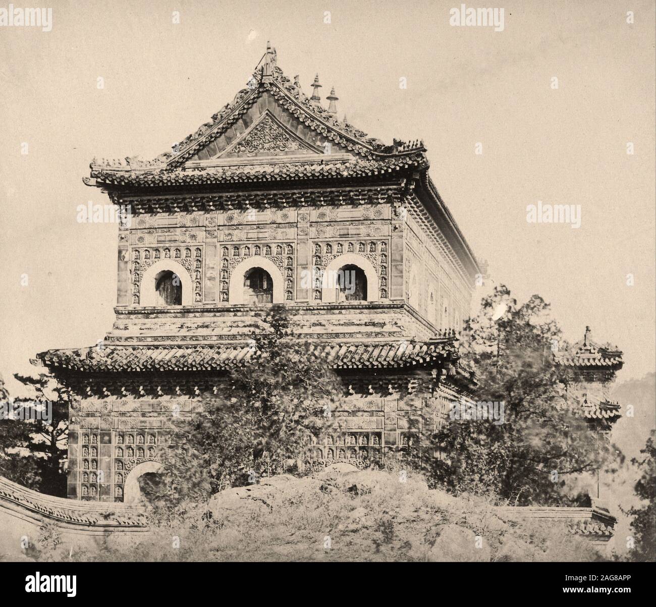 Felice Beato (1832 - 1909) - Le Grand Palais de porcelaine Impériale Yuan Ming Yuan, Pékin, Octobre 1860 Banque D'Images