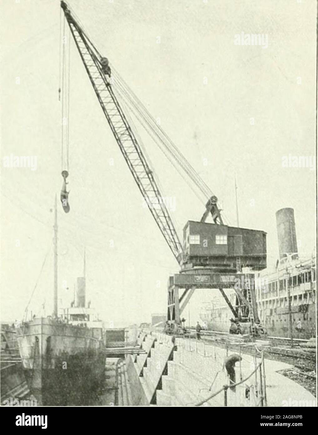 . Dossier de construction navale et de navigation. Dites QUE VOUS AVEZ VU IL I.S- THK S. A. S. R. 13 DOSSIER DE CONSTRUCTION NAVALE ET DE NAVIGATION. Mbkr Dhck.9, 1915.. Grues grues à quai. HAMMERHEAD GRUES. Grues de pont électrique. Cabestans électriques. Les grues flottantes TOUS LES TYPES D'ÉQUIPEMENTS DE LEVAGE. STOTHERT&, PITT, ^ FIG. N° 1233. 30 TONNES GRUE À QUAI, BUREAU DE LONDRES-38, RUE VICTORIA. Baignoire. Banque D'Images