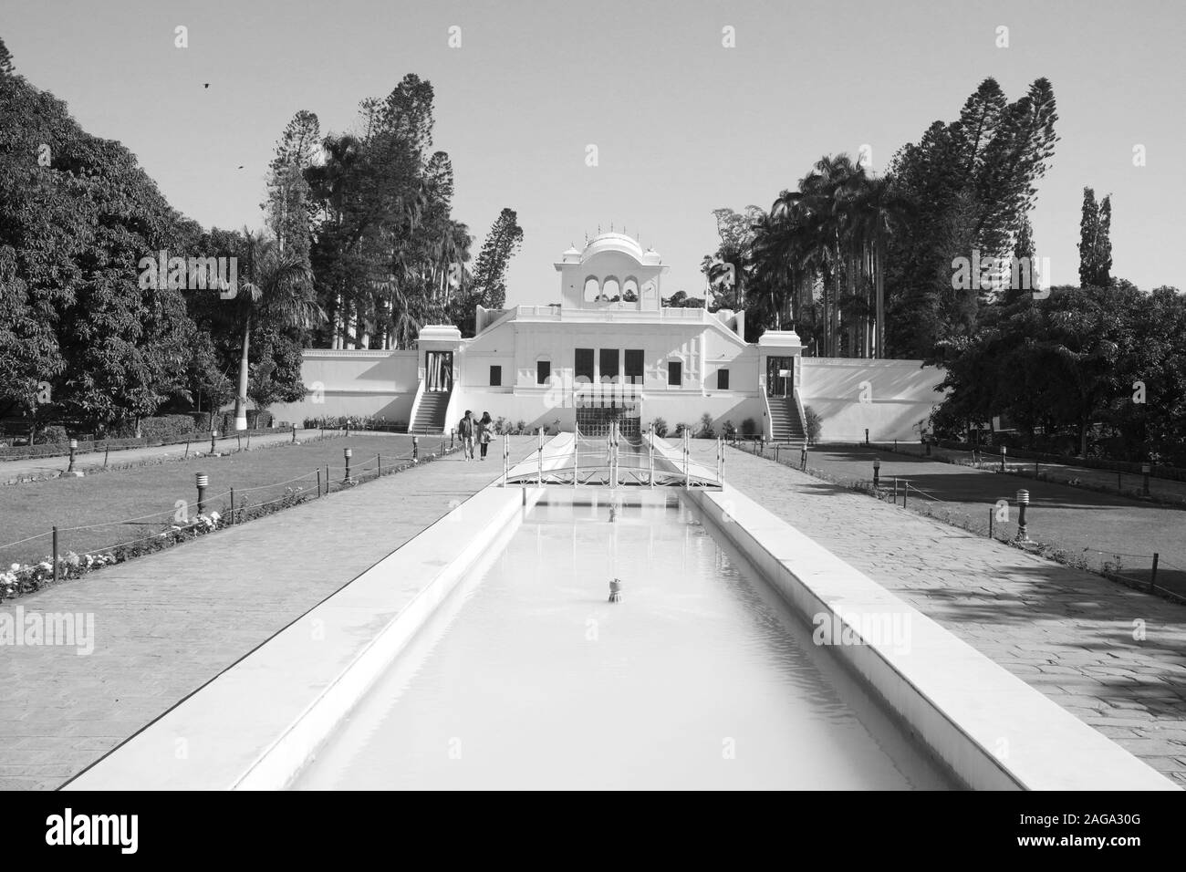 Chandigarh, Inde / Haryana - 03 décembre 2019 : Jardins Yadavindra, également connu sous le nom de Jardins de Pinjore vieilles photos noir et blanc Banque D'Images