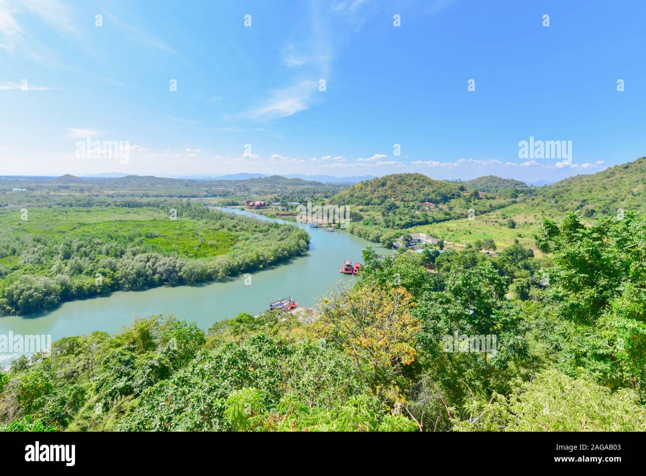 Paysage de rivière Pranburi dans la province de Prachuap Khiri Khan, Thaïlande Banque D'Images