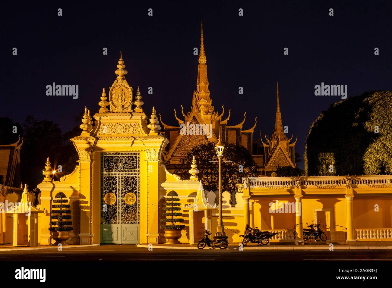 Palais Royal Du Cambodge Banque De Photographies Et D images Haute palais-royal-du-cambodge-banque-de-photographies-et-d-images-haute