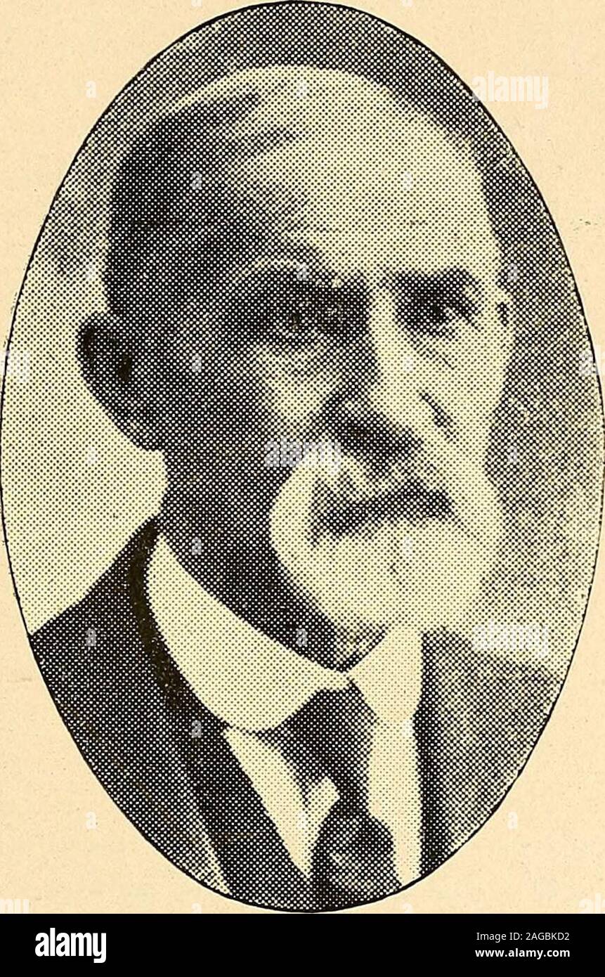 . Histoire de Mount Union, Pittsburgh et Shirley Township. d'années. Il wa&gt;s inShirleysburg, né le 1 décembre 1837. Son fath-eis nom était Labyrinthe S. Harrison ; andhis nom mères était Olive Harri-fils. Il était l'un d'une famille de 7 enfants, à savoir ; Willia."Je J., killednear ce qui était connu sous le nom de burn-side Stick dans la boue, Frank H.,le sujet de ce dessin ; Andrew^S., résidant à Altoona, Nettie resnum-ing à Concord. Le comté de Franklin;Mary J. Miller, de Harrisburg, Mrs.George Bowmaa, décédé en miles-biirg, Centre comté ; Elizabeth J. Miller, résidant à Missoula, Mont.Mr. Harrisons père était une boîte s Banque D'Images