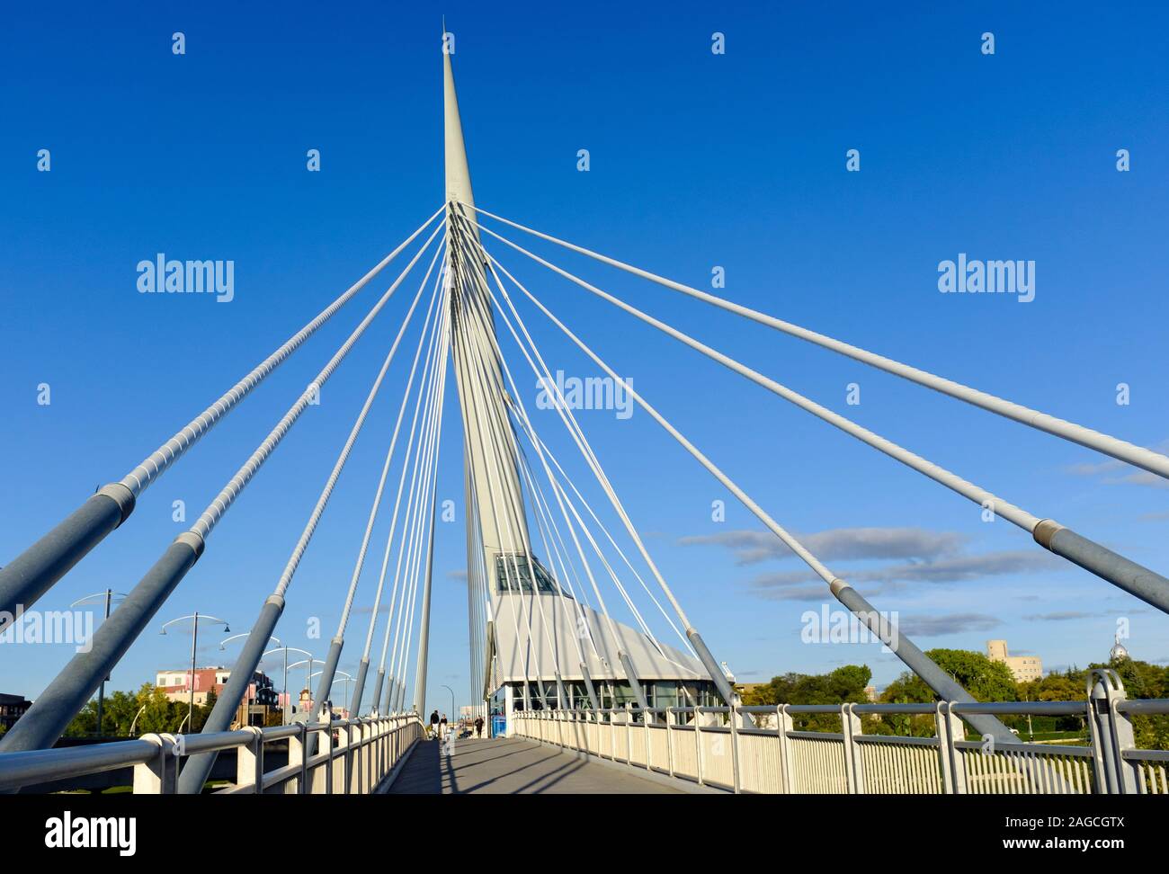 La passerelle de l'Esplanade Riel au centre-ville de Winnipeg (Manitoba) Banque D'Images