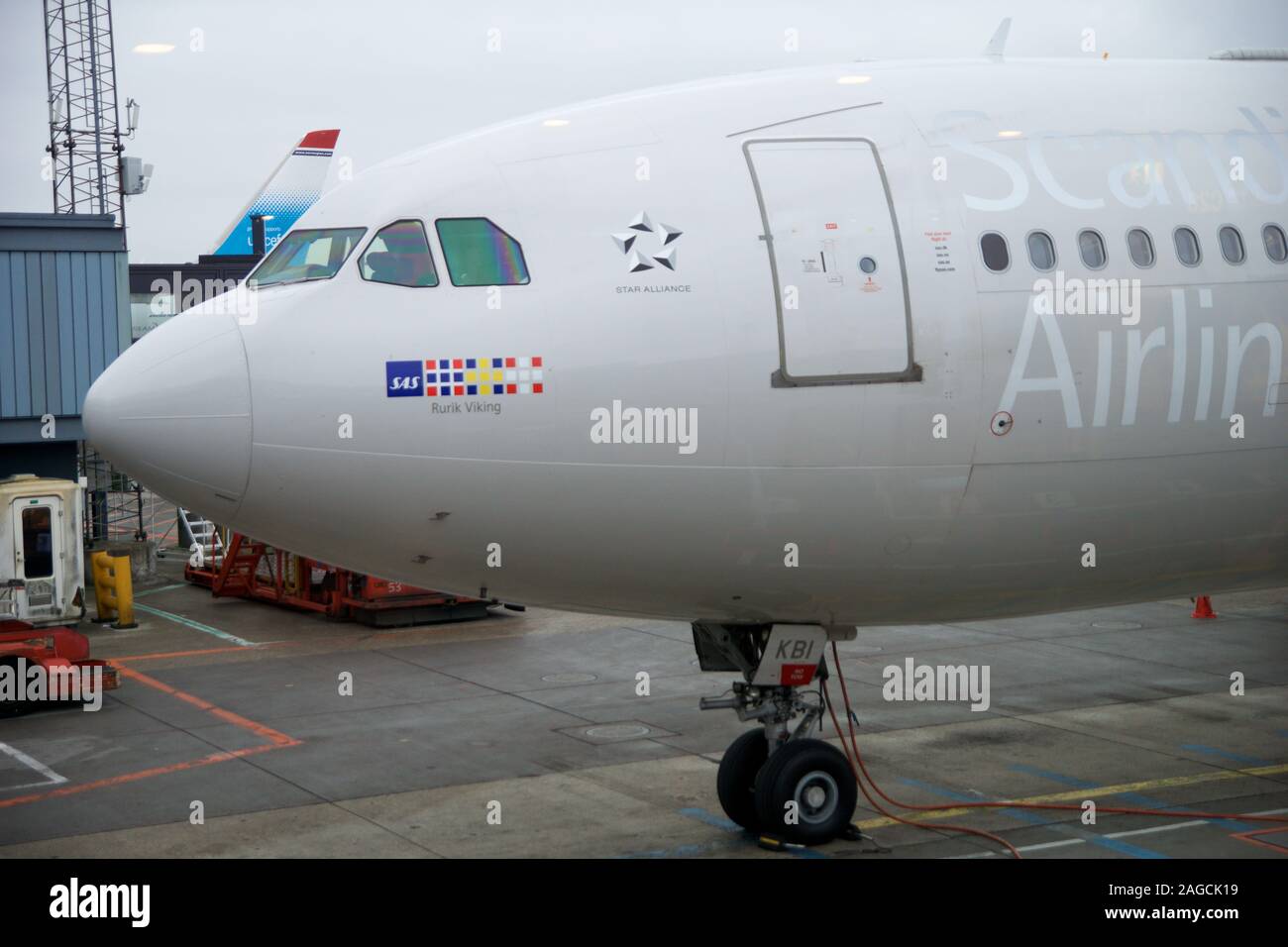 Copenhague, Danemark - Nov 24th, 2018 : SAS Airbus A340 à la porte d'embarquement de l'aéroport Kastrup de Copenhague avant de partir à USA Banque D'Images