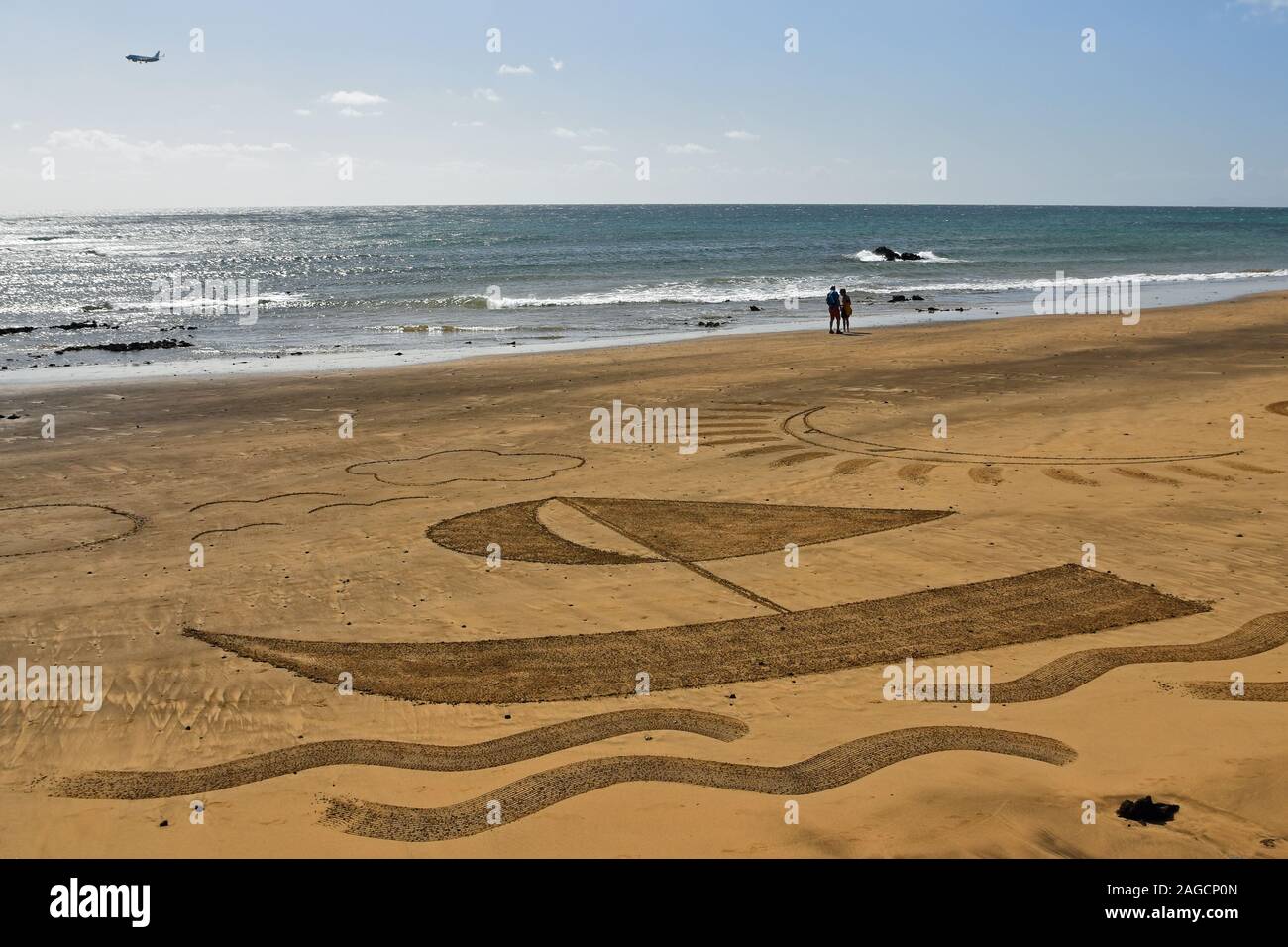 Playa de la plage de Matagorda à Lanzarote avec art de sable Banque D'Images