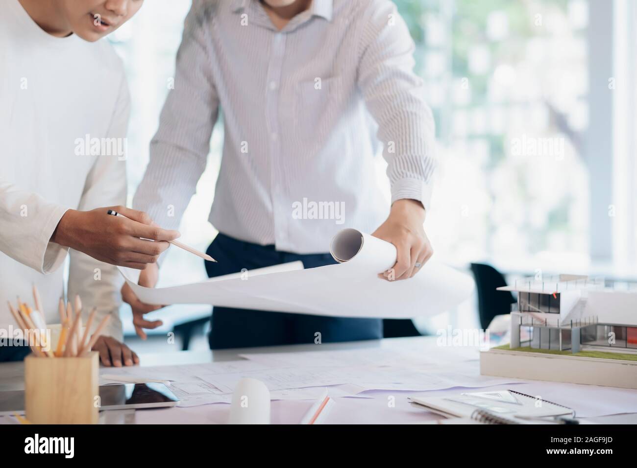 Réunion projet architectural pour l'ingénieur Banque D'Images