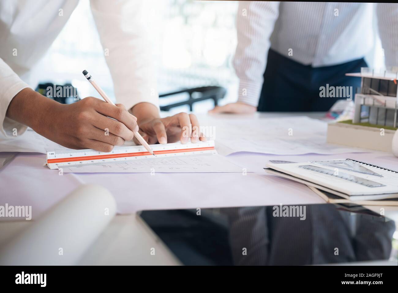 Réunion projet architectural pour l'ingénieur Banque D'Images