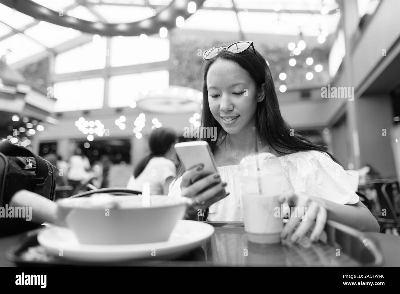 Belle jeune femme touristiques à la découverte de la ville de Bangkok Banque D'Images