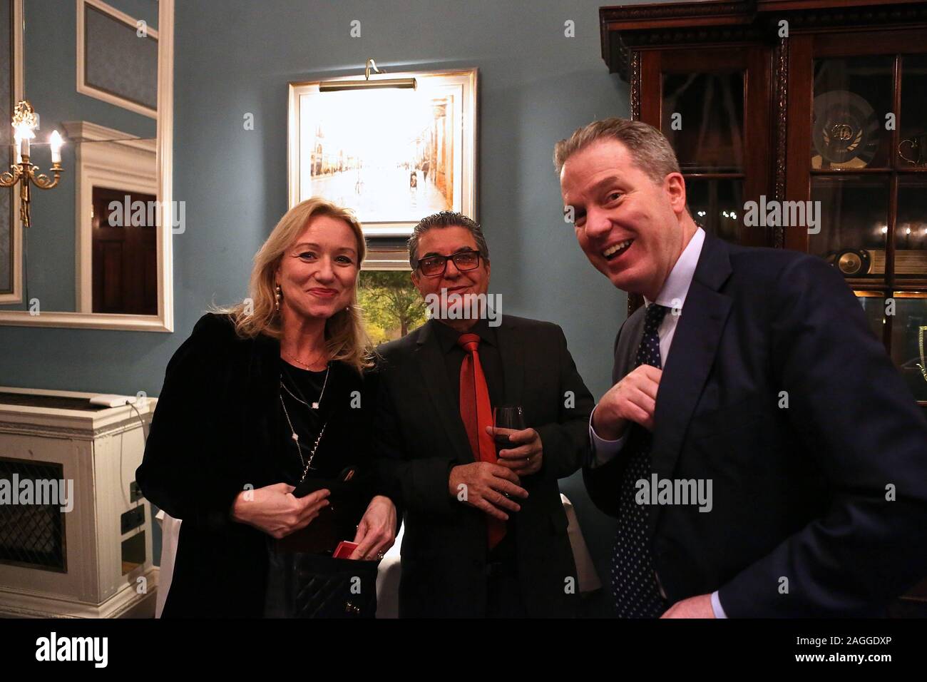 Cocktail de l'Association de la presse étrangère à l'exclusif Club RAC hébergé par sponsors industriels CNH leur équipe dirigée par le vice-président Richard Gadeselli et Laura dans l'ensemble qui ont été là pour répondre et beaucoup de tous les invités . Banque D'Images