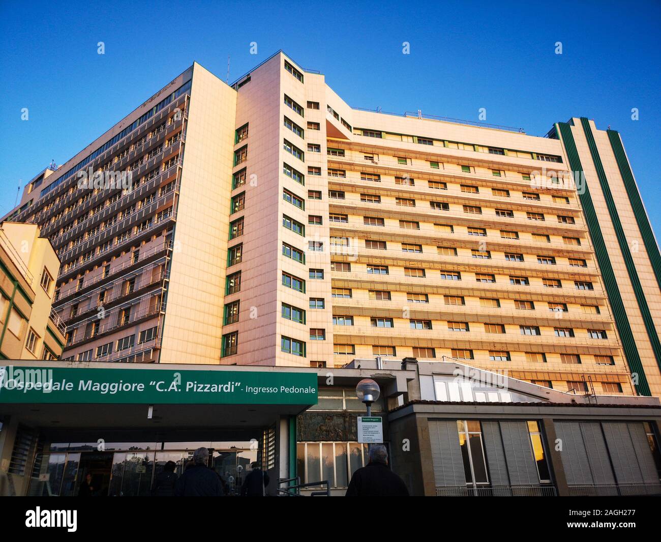 De l'hôpital Ospedale Maggiore à Bologne - Bâtiment de l'hôpital moderne Banque D'Images