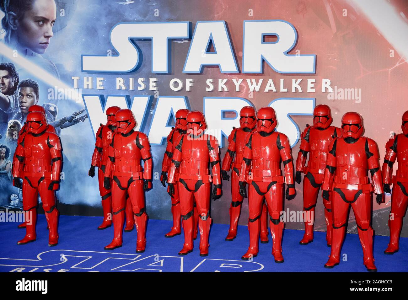 Les gardes impériaux. Star Wars : La montée de Skywalker. Première européenne Cineworld, Leicester Square, London. UK Banque D'Images