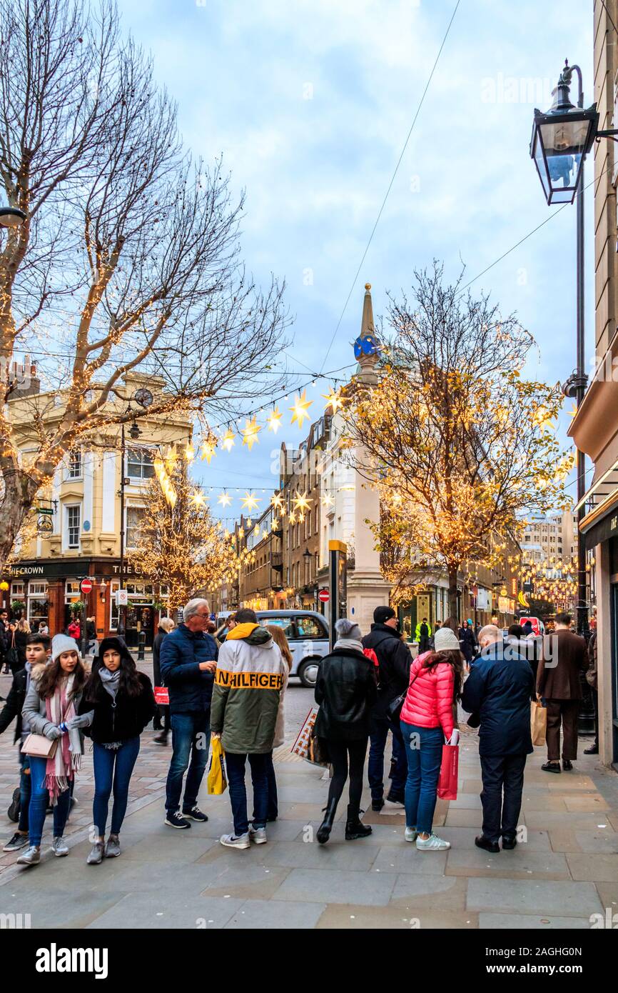 Les lumières de Noël à Earlham Street, Covent Garden, Londres, UK Banque D'Images