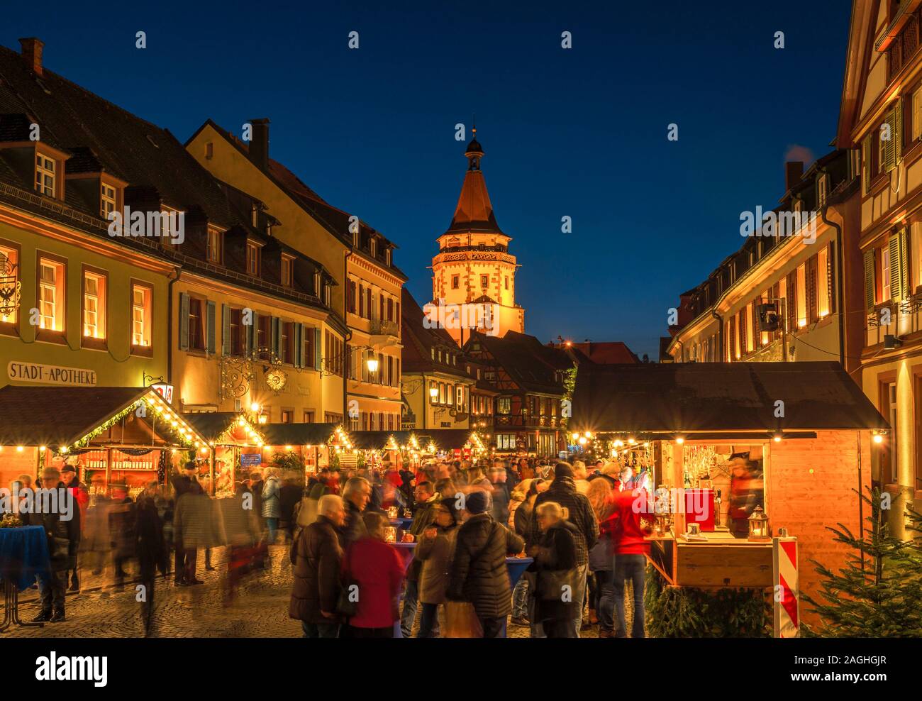 Marché de Noël, crépuscule, Gengenbach, Forêt Noire, Bade-Wurtemberg, Allemagne, Europe Banque D'Images