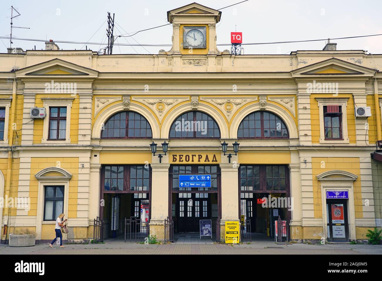 BELGRADE, SERBIE - 19 JUN 2019- Vue de l'ancienne gare ferroviaire principale de Belgrade, un monument bâtiment jaune dans le centre de Belgrade, la capitale de Ser Banque D'Images