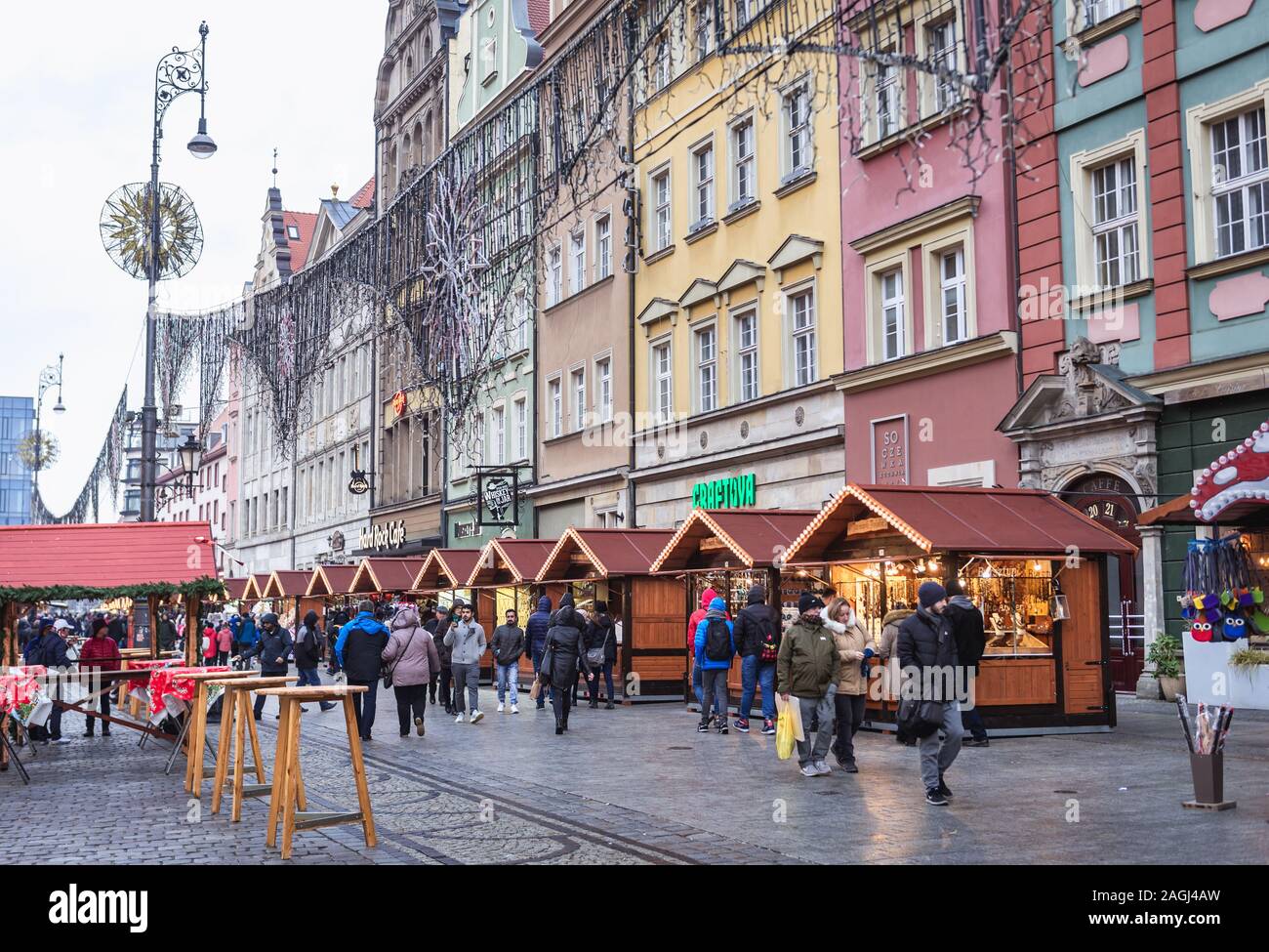 Marché de Noël traditionnel sur la vieille ville de Wroclaw en Silésie région de Pologne Banque D'Images