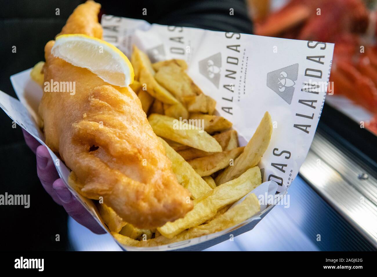 Noël à Édimbourg, Princes Street Gardens, marché allemand, Ellis fleming Fish and chips Lobster roll Banque D'Images