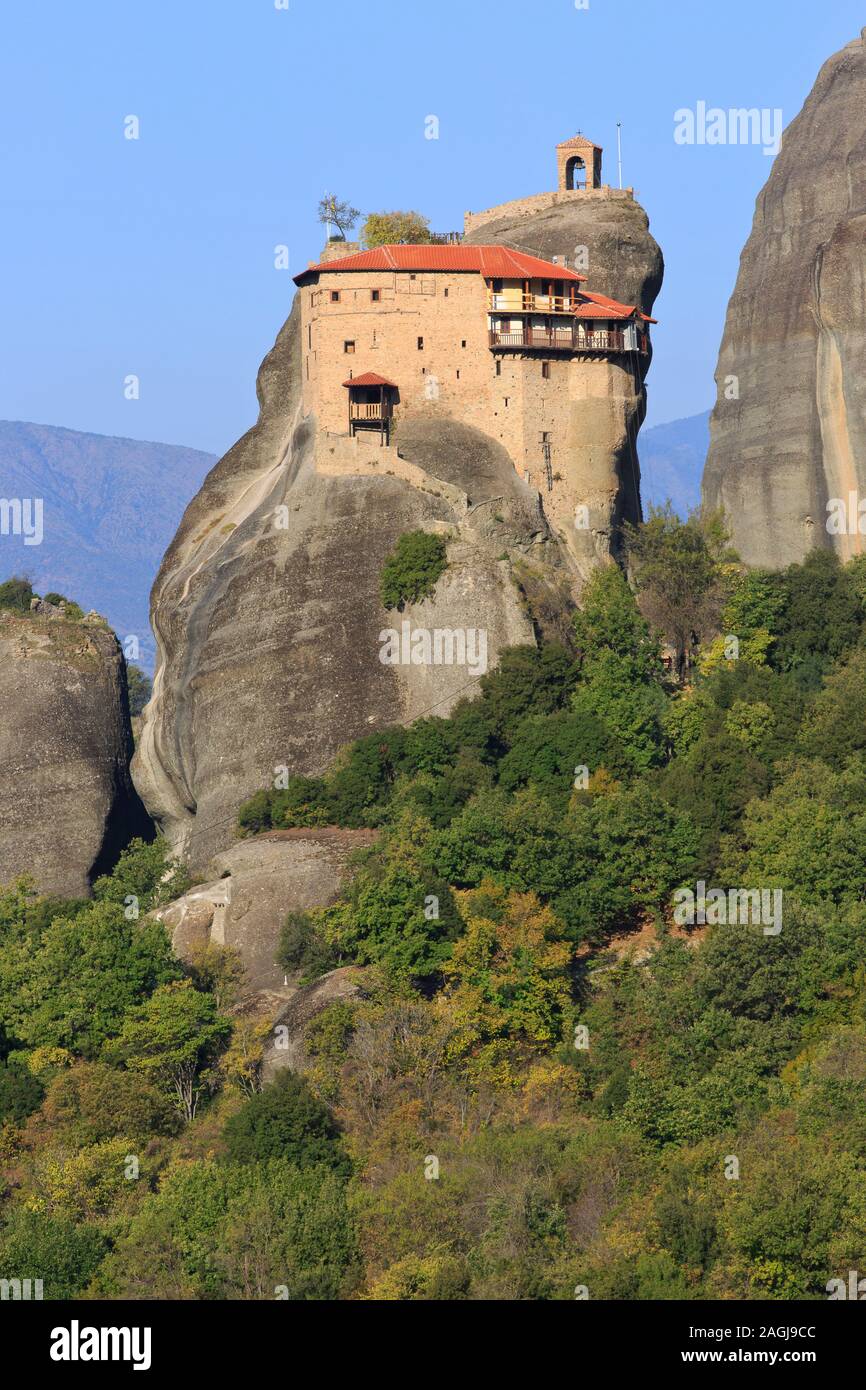 Le 16ème siècle, monastère de Saint Nicolas Anapausas (1527), site du patrimoine mondial de l'UNESCO, dans la région de météores, Grèce Banque D'Images