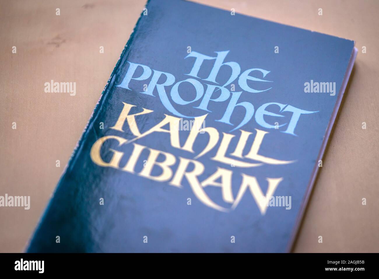 Une copie de "Le Prophète" - livre à succès d'auteur Khalil Gibran Banque D'Images