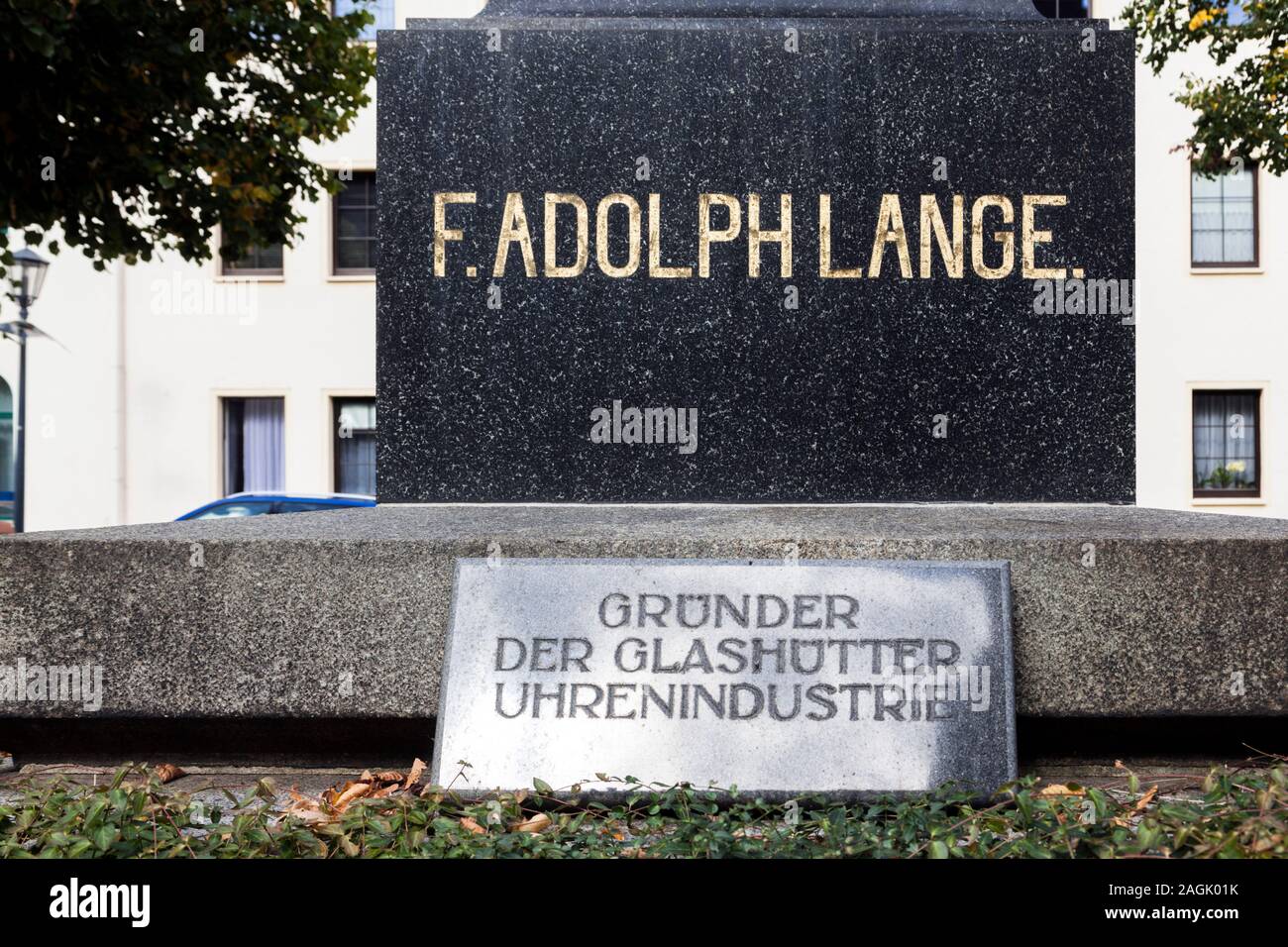 Monument en l'honneur du fondateur maître horloger Ferdinand Adolph Lange de l'industrie horlogère dans la région de Glashutte Banque D'Images