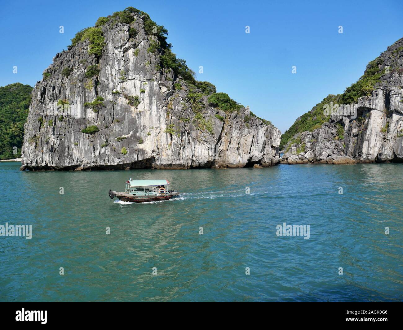 Été à la baie d'Halong, Vietnam Banque D'Images