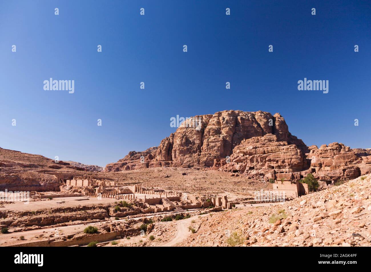 Petra, la rue Colonnade, le Grand Temple, la porte de Temenos, vieille architecture, Jordanie, Moyen-Orient, Asie Banque D'Images