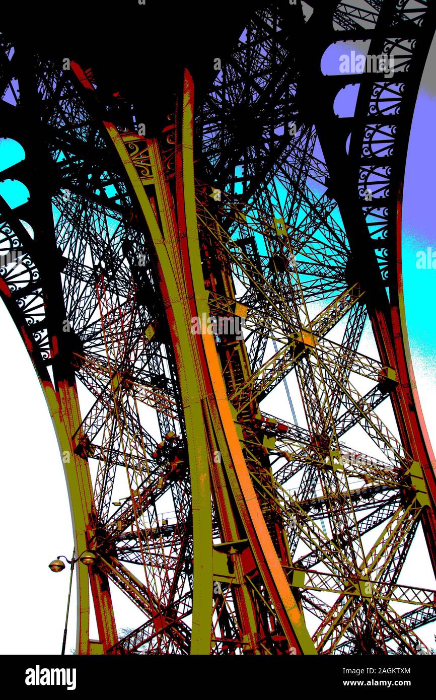 Détail du fer et des poutres de remplages la Tour Eiffel, Paris Banque D'Images