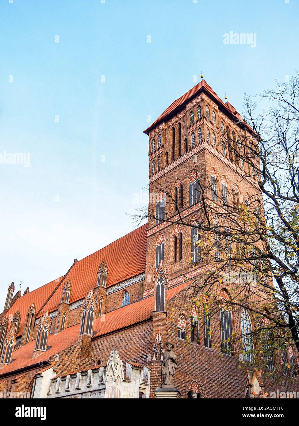 Architecture de l'hôtel de ville et les édifices dans le village médiéval de l'Unesco de Torun, Pologne. Banque D'Images