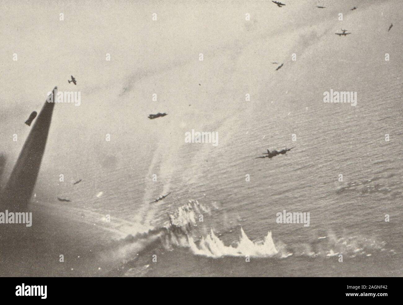 RAF Beaufighter attaquer dragueur off Borkum 25 août 1944. WW2 1954 Banque D'Images
