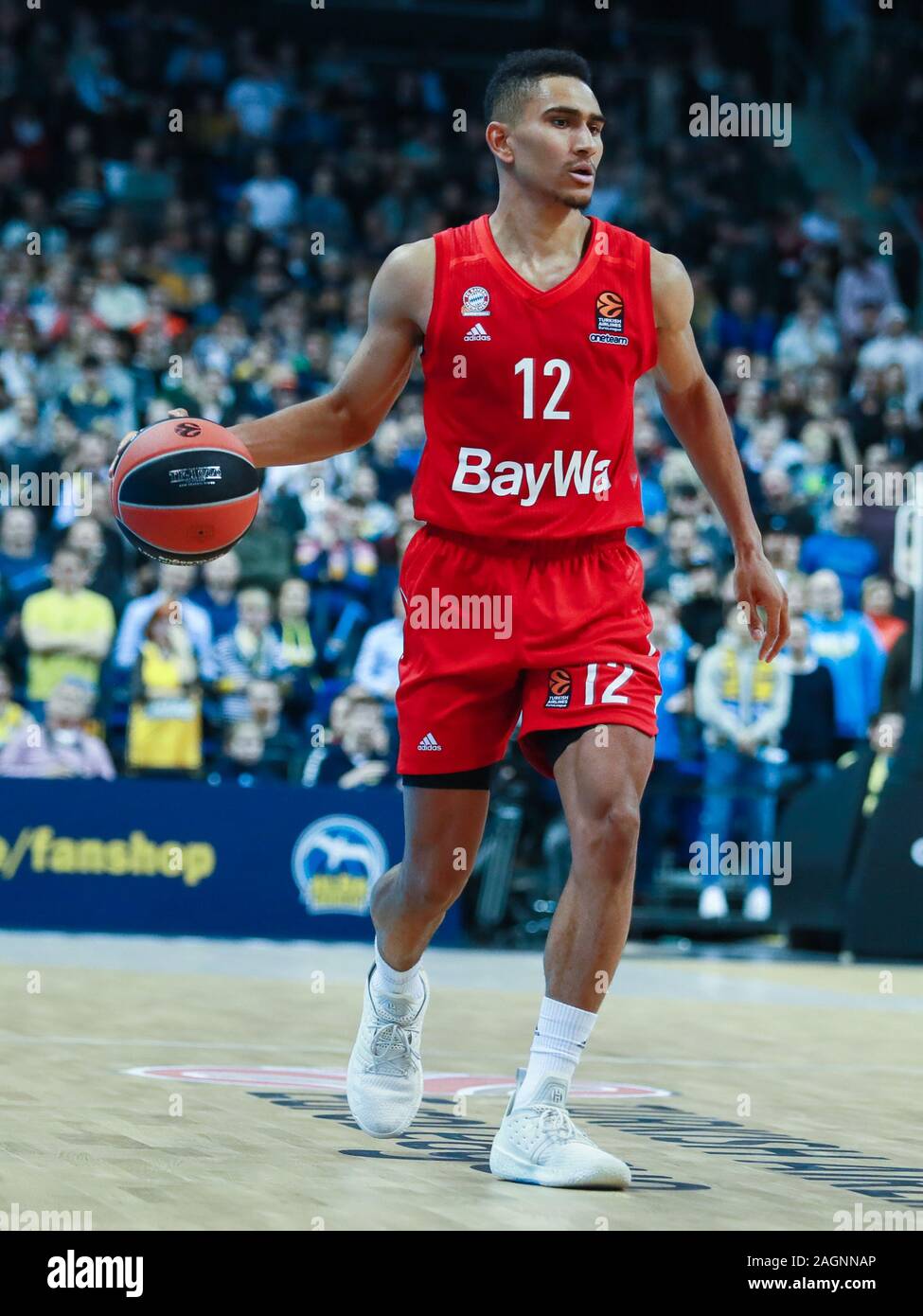 Berlin, Allemagne, le 18 décembre 2019 : Maodo Lo du FC Bayern Munich le  basket-ball en action lors de l'Euroligue de basket-ball match entre Alba  et Bayern Photo Stock - Alamy