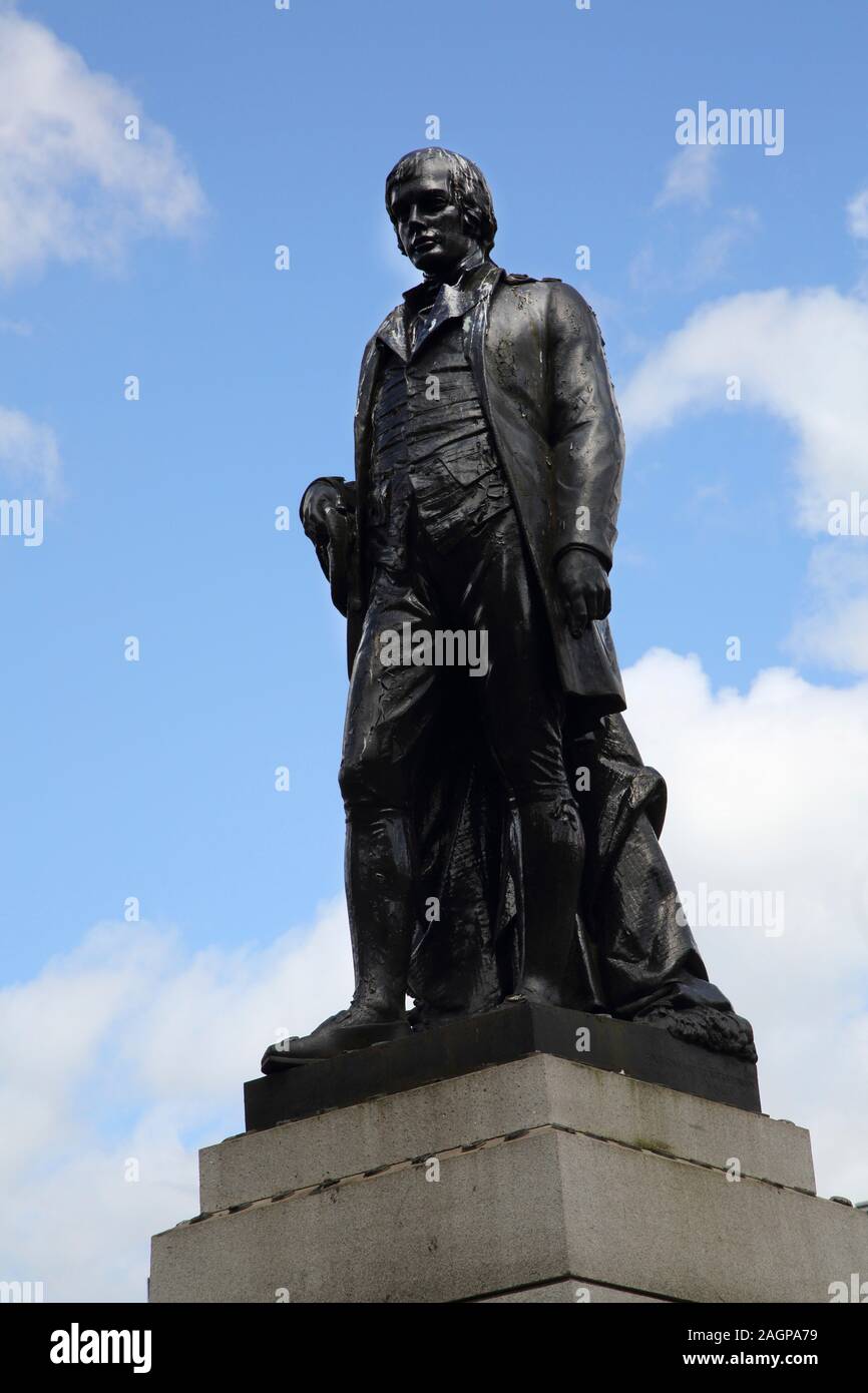Glasgow Ecosse George Square Statue en bronze de Robert Burns 1759-1796 Banque D'Images